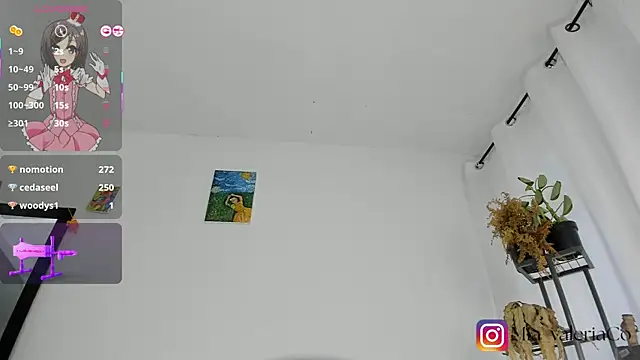 Mia-Valeria- webcam