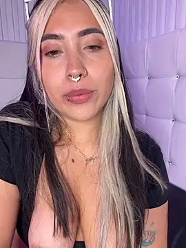 ManuelaVeeleez webcam