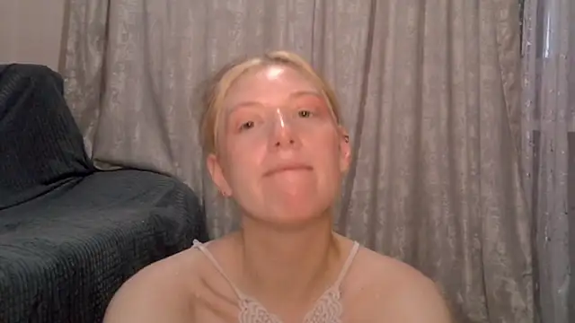 earn_my_lily - Earn_my_lily's free webcam - UK Sex Cams