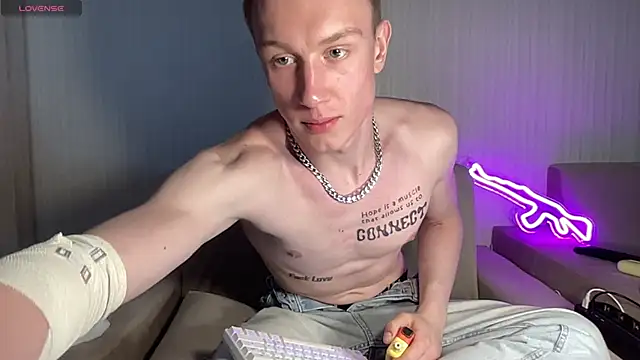 Travis_Gracile webcam