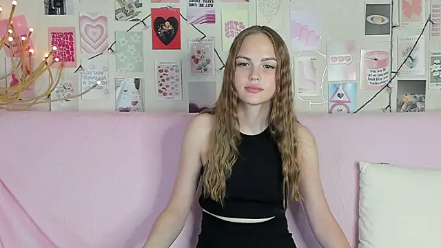 little_radiant_sun - Little_radiant_sun's free webcam - UK Sex Cams