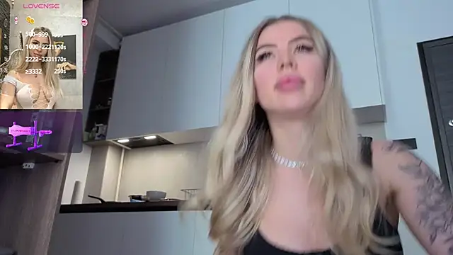 Megan_Ros webcam