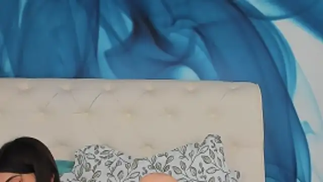 skinnydolly - SkinnyDolly's free webcam - UK Sex Cams
