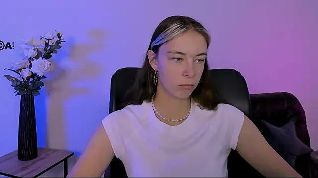 mia_mooon_ webcam