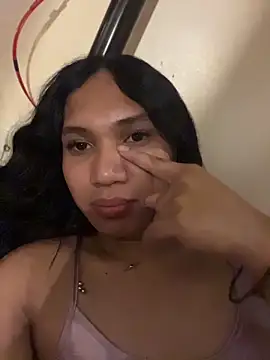 slutty_aki webcam