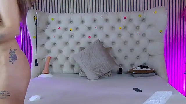 PlayfulShow webcam