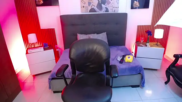 milfsecret69 webcam