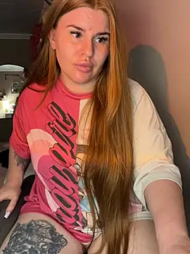 RedFoxQueen webcam