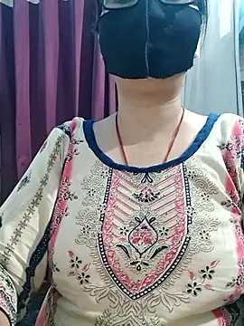 Aishwaryaa_69 webcam