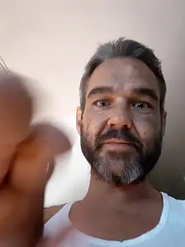Hornyguy69986 live cam
