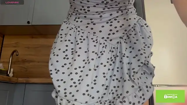 Veneloppalife live cam on StripChat