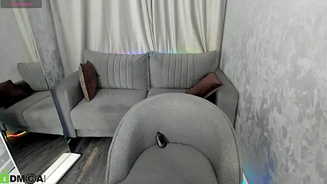 Angele_Rowe webcam
