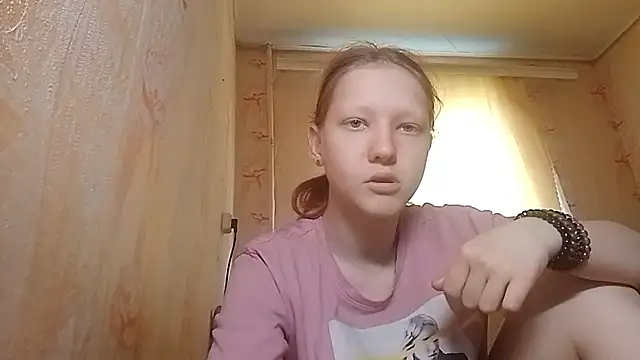 BirgitKamal live cam on StripChat