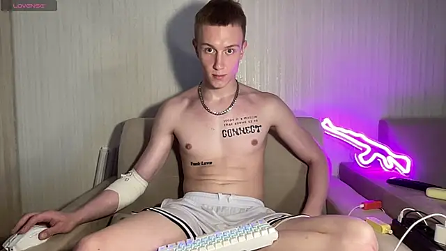 Travis_Gracile webcam