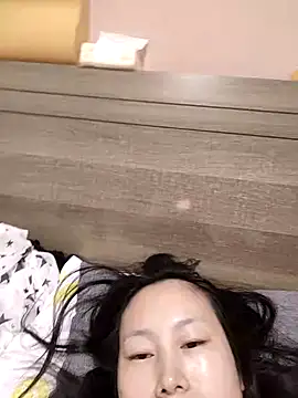 Reiko512 webcam