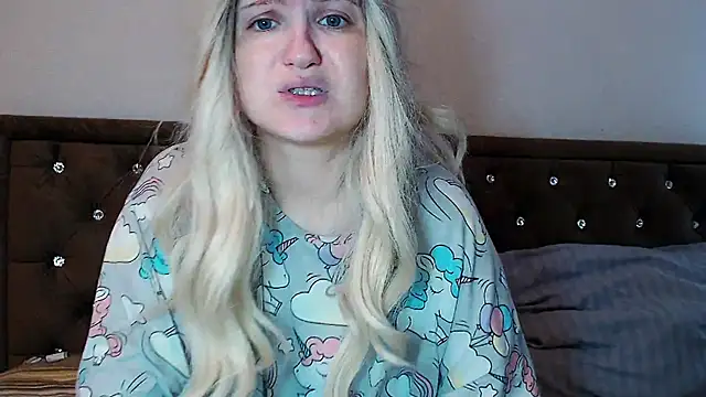 Sara4uu webcam