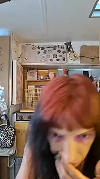 whitetrashdirtyslut webcam