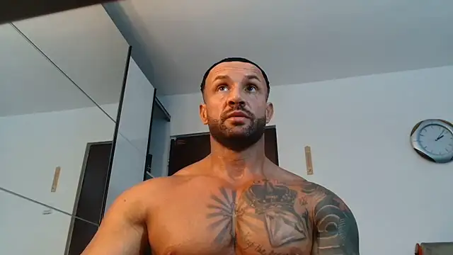 Magnificmuscles89 webcam