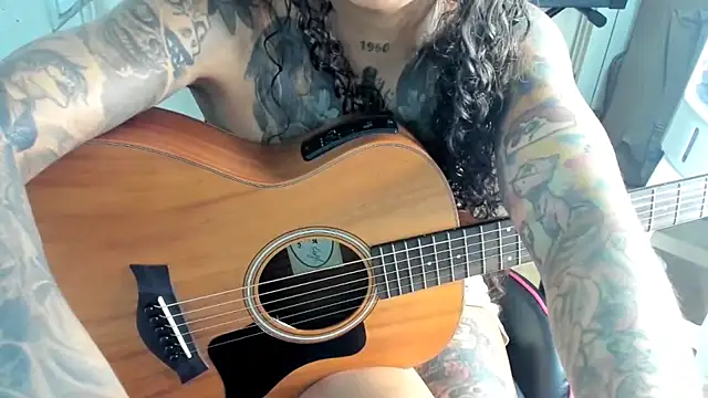 Ama_music webcam