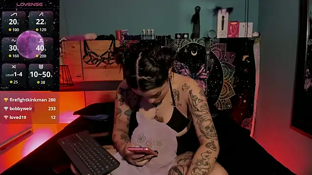 ChloeAllennn webcam