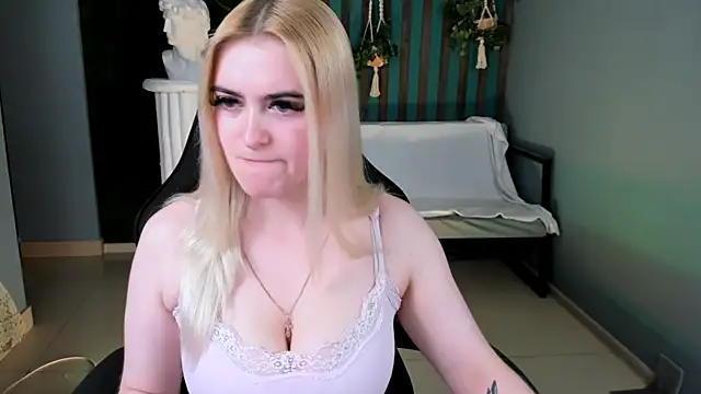 Stef_Nicks live cam on StripChat