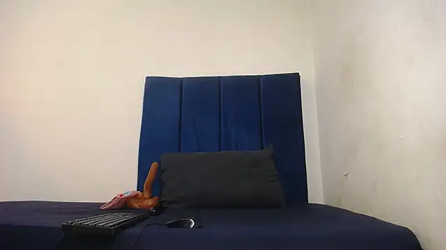 Kelly-001 webcam