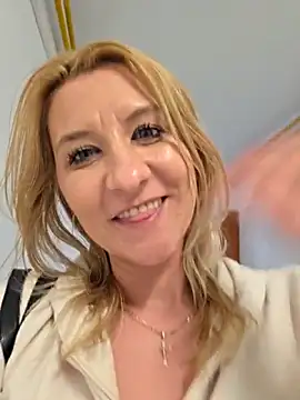 KaylinJan webcam