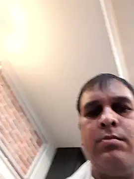 indiandesivillegeboy webcam