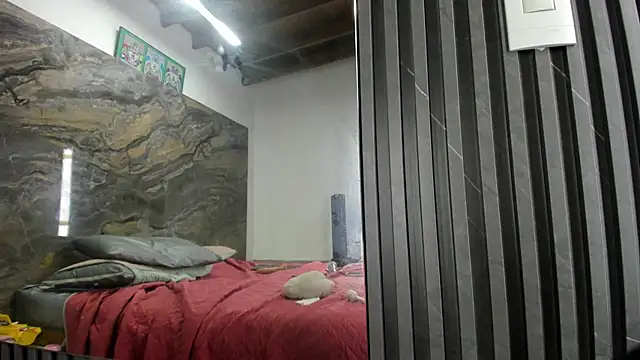 Roxy-Sweett webcam