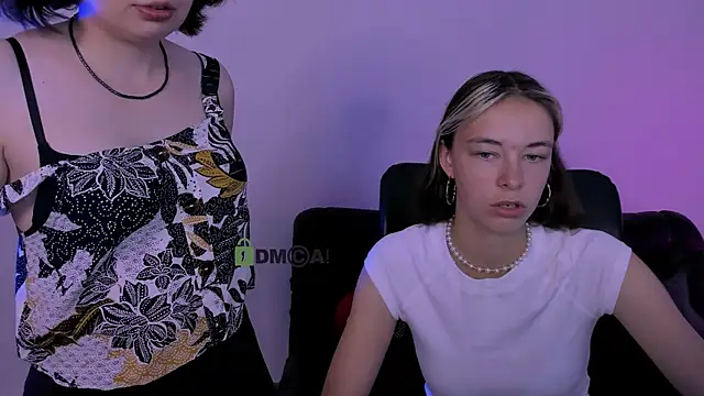 mia_mooon_ webcam