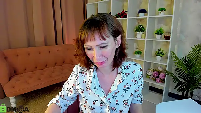 gracekellyyy live cam on StripChat