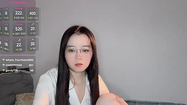 77-Vicky webcam
