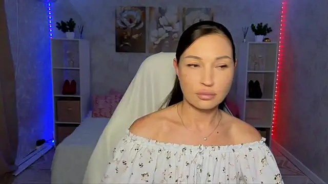 NikoleMills webcam