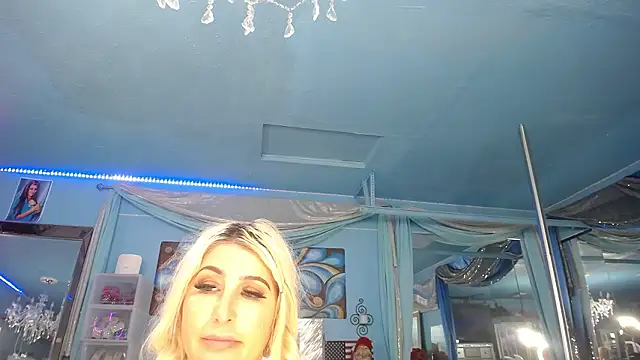 ADRIANNA_FOX webcam
