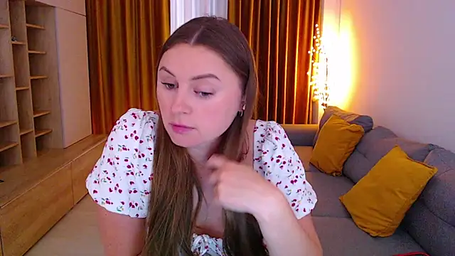 mia_bloomy webcam