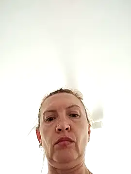 KarollinaBella live cam on StripChat