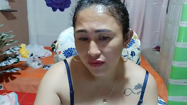 Filipina_Desire webcam