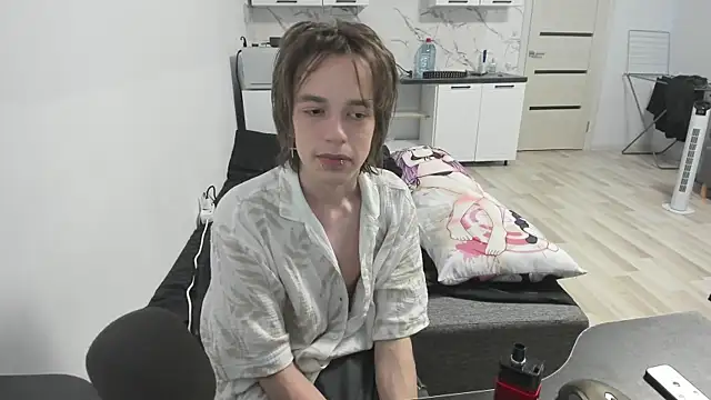 Nolan_Sagee webcam