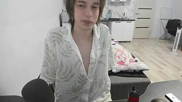Nolan_Sagee webcam