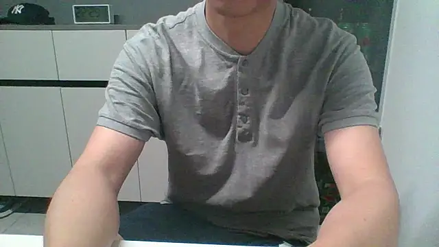 nole_china7 (Ask my age) - talk / fun / cum