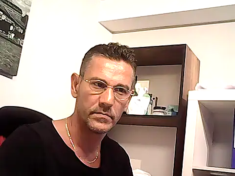 mastercharisma35 webcam