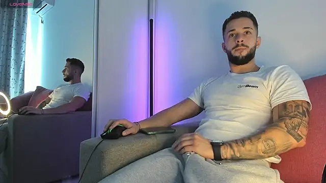 nicholasX1 webcam