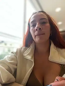 Samyra_Biker12 live cam on StripChat