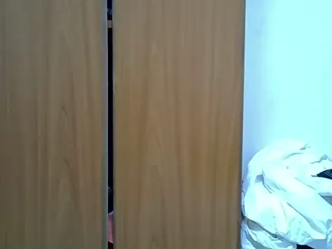 icy_pearl webcam