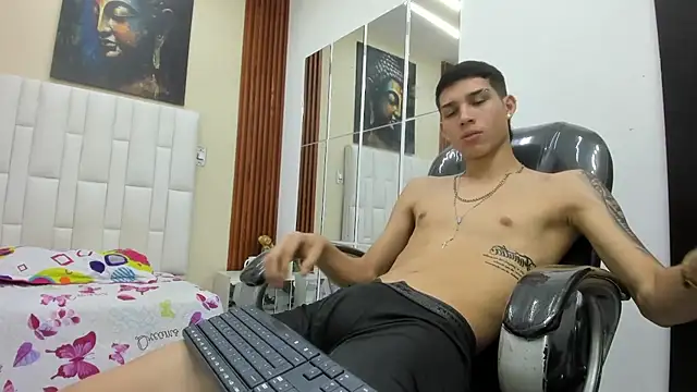 paul_ponce webcam
