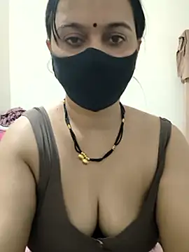 HeartlessGirl webcam