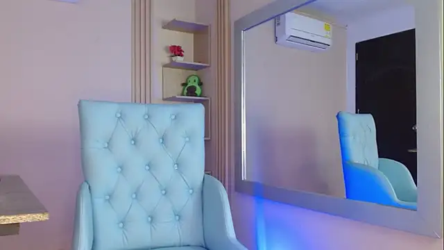 _cloe_21 webcam