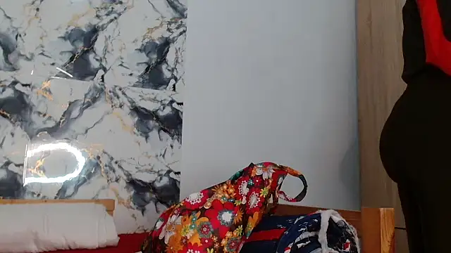BlondQ2003 webcam