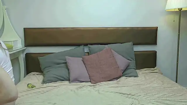 MissYvie webcam