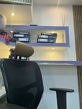 isabella_horney_ live sex cam